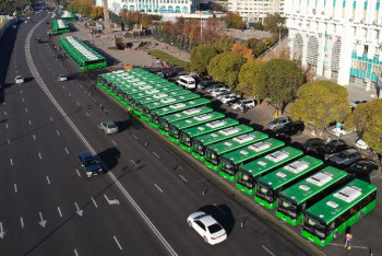 Фотография к новости: Алматыда 460-тан астам жаңа автобус жолға шығады