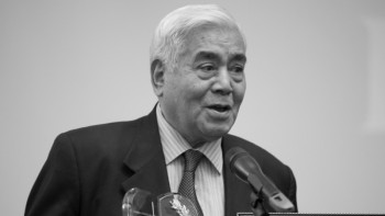 Фотография к новости:  Қажымқан Мәсімов: "Қазақтың қарапайым қарияларының біріміз"