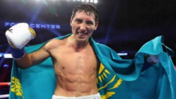 Фотография к новости: Жәнібек Әлімханұлы чемпиондық екі белдікті жеңіп алды