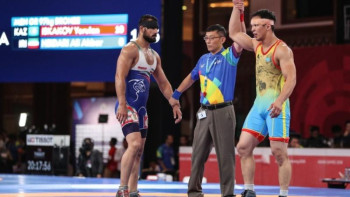 Фотография к новости: ﻿Отандық палуанға былтырғы Азия чемпионатының күміс жүлдесі табысталады