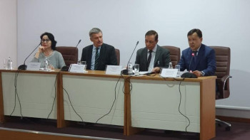 Фотография к новости: Лондондық дәрігерлер облыс тұрғындарын қабылдап, кеңес береді   