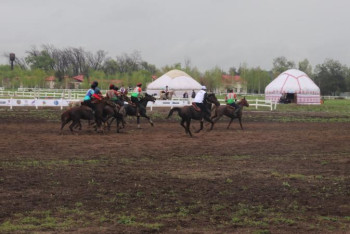 Фотография к новости: Азия чемпионатының алғашқы жеңімпазы Моңғолия құрамасы