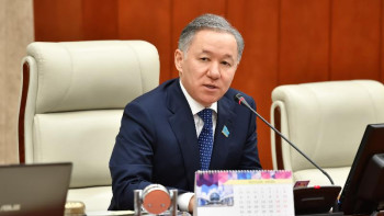 Фотография к новости: Жүргізушілерді емес, ғарышкерлерді дайындап жатқан секілдісіздер  – Нығматулин