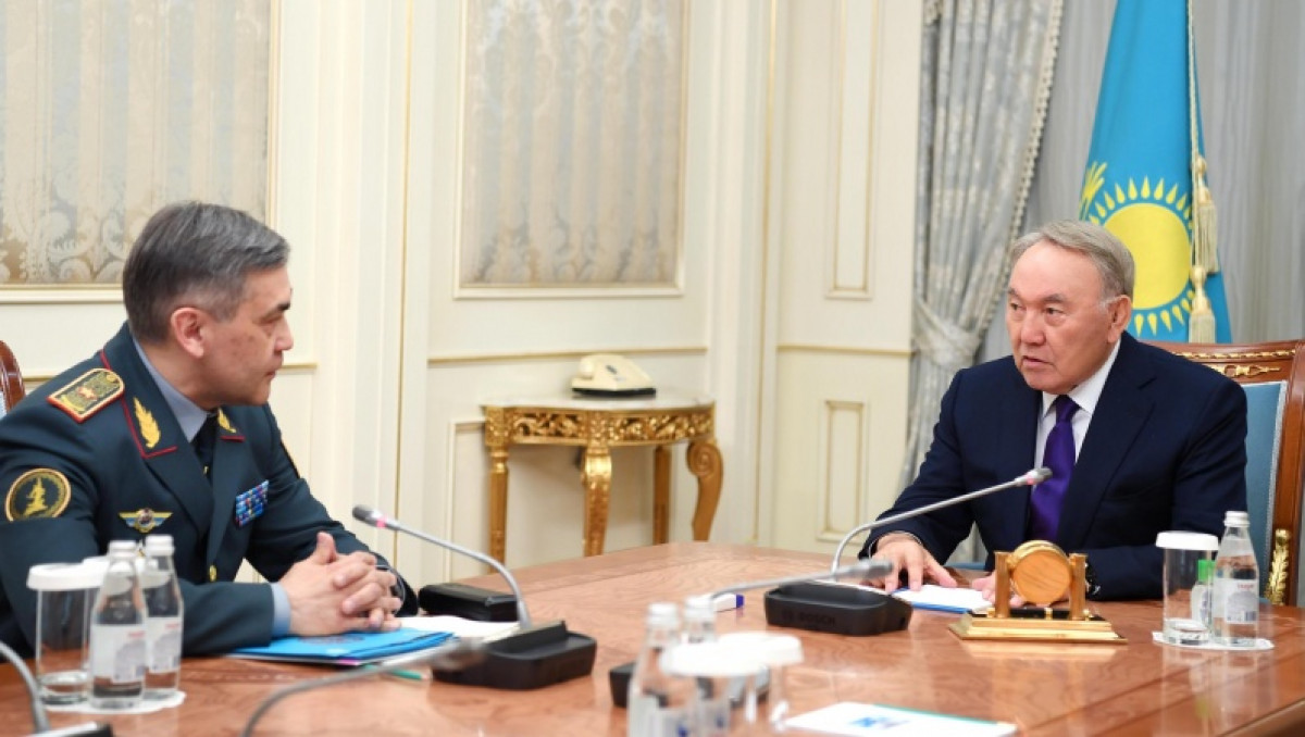 Назарбаев Қорғаныс министрін қабылдады