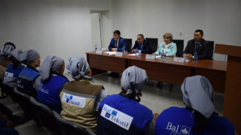 Фотография к новости: Шымкенттік мәслихат депутаттары Президент сайлауын насихаттады