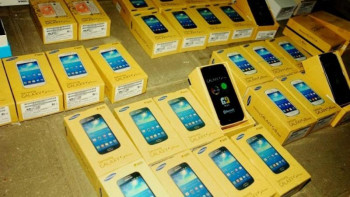 Фотография к новости: Шекарадан 293 дана ұялы телефон алып өтпек болған азамат ұсталды