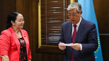 Фотография к новости: Президент сайлауы – 2019: Тоқаев қазақ тілінен емтихан тапсырып жатыр