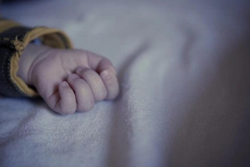 Фотография к новости: Қарағандыда қоқыс жәшігінен жаңа туған сәби табылды