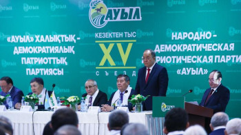 Фотография к новости: Мемлекеттік жиындардың бәрі қазақ тілінде өтуі тиіс - президентікке үміткер