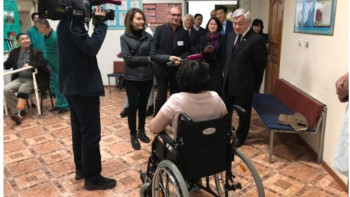 Фотография к новости: Министр ақтөбелік мүгедек әйелдің мәселесін бақылауына алды