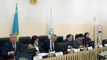 Фотография к новости: Алматыда ЖОО-ның академиялық және басқару дербестігін кеңейту мәселесі қаралды