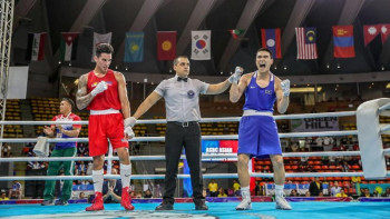 Фотография к новости: Бокстан Азия чемпионатынан екі алтын бұйырды