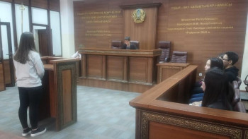 Фотография к новости: Орыстілді болашақ заңгерлер қазақ тілін қалай меңгеріп жүр?