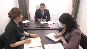 Фотография к новости: Мемлекеттік қызмет мәртебесі 