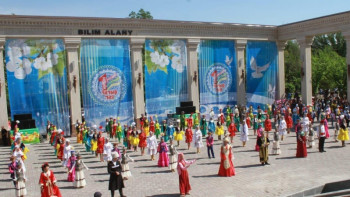 Фотография к новости: Жамбыл жұртшылығы достық мерекесін айрықша атап өтті