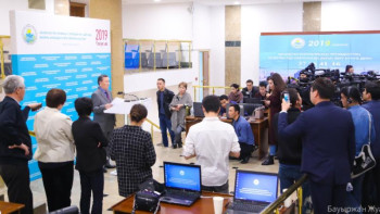 Фотография к новости: Президенттікке үміткер мемлекеттік тіл емтиханынан өте алмады