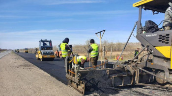 Фотография к новости: «Қостанай-Рудный» жол учаскесінде жөндеу жұмыстары басталды