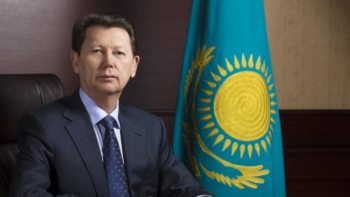 Фотография к новости: «Алтын алқа», «Күміс алқа» иегерлеріне баспана бірінші кезекте беріледі