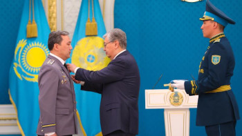 Фотография к новости: Қасым-Жомарт Тоқаев құқық қорғау қызметкерлерін марапаттады