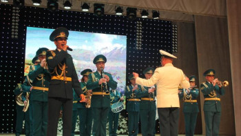 Фотография к новости: Петропавлдықтар Отан қорғаушылар күнін атап өтті