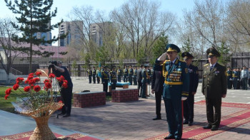 Фотография к новости: Қарағандыда "Отан қорғаушылары" патриоттық акциясы өтті