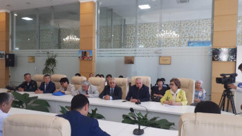 Фотография к новости: Түркістанда ҚХА-ның XXVII сессиясы талқыланды