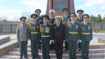 Фотография к новости: КАЗГЮУ университетінде соғыс және еңбек ардагерлері зұлмат күндерден сыр шертті