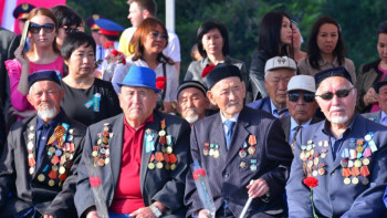 Фотография к новости: Шымкентте «Батырларға тағзым»  шеруі өтті