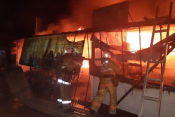 Фотография к новости: Ақтөбеде орталық базар өртенді