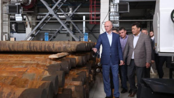 Фотография к новости: Министр Павлодар облысының бірқатар кәсіпорындарын аралады