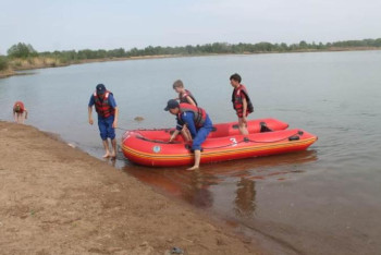 Фотография к новости: Батыс Қазақстанның құтқарушылары екі жасөспірімді аман алып қалды