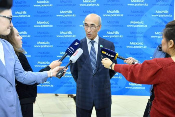 Фотография к новости: Азғындықты ашық дәріптейтін телеөнімдер тыйылмай тұр –﻿ депутат