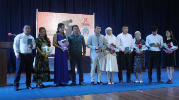 Фотография к новости: Отбасы күнінде бес жұпқа неке куәлігі берілді