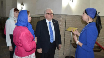 Фотография к новости: Ясауи кесенесіне 600 жылдан асса да қалпын сақтаған – елші