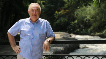 Фотография к новости: Әйгілі ақын Есенғали Раушанов мемлекетаралық сыйлықпен марапатталды