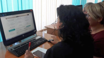 Фотография к новости: Қарағандыда оқушылар мектепке электронды жүйе арқылы қабылданады