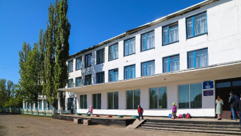 Фотография к новости: Жарты ғасырдан бері жөндеу көрмеген мектептің жай-күйі