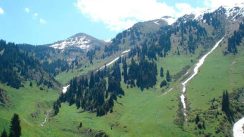 Фотография к новости: Жамбылдық жастар Шерхан шыңын бағындырды