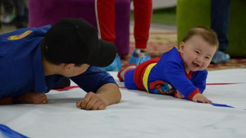 Фотография к новости: Павлодарда бөбектер арасында еңбектеу чемпионаты өтті