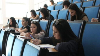 Фотография к новости: Маңғыстаулық студенттер пара алатын оқытушыларды атап көрсетті 