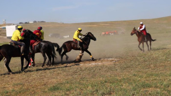 Фотография к новости: Ел чемпионаты. Ақмола құрамасы қарағандылықтарды ойсырата ұтты