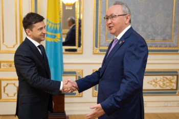 Фотография к новости: Сенат төрағасының орынбасары Украина президентімен кездесті 