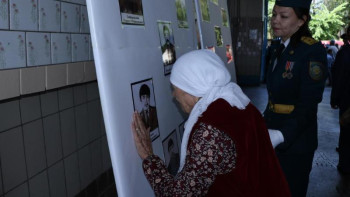 Фотография к новости: Алматыда 1989 жылғы алапат кезінде көз жұмған өрт сөндірушілерді еске алды