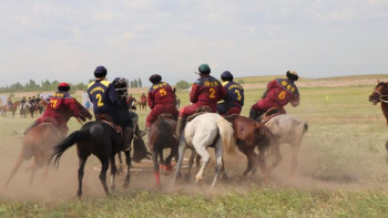 Фотография к новости: Ел чемпионаты. «Құлагер» бүгін де қара үзіп шықты