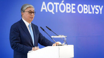 Фотография к новости: Президент: Ақтөбе облысындағы тас жолдар 2025 жылға дейін қалыпқа келуі тиіс