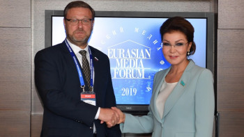 Фотография к новости: Сенат басшысы РФ Федерация кеңесінің комитет төрағасымен кездесті