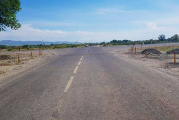 Фотография к новости: ﻿Елімізде алғаш рет автожолдарда Еуропалық үлгідегі жол қауіпсіздігі белгілері қойылды