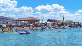 Фотография к новости: Алакөл көлінде туристік әлеуетті дамыту жұмыстарын жалғастыру қажет — Мамин