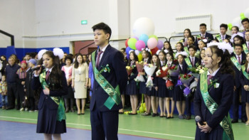 Фотография к новости: Солтүстік Қазақстандағы 485 мектепте соңғы қоңырау соғылды 