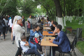 Фотография к новости: Шымкентте отбасына арналған әлеуметтік және қайырымдылық фестиваль өтті
